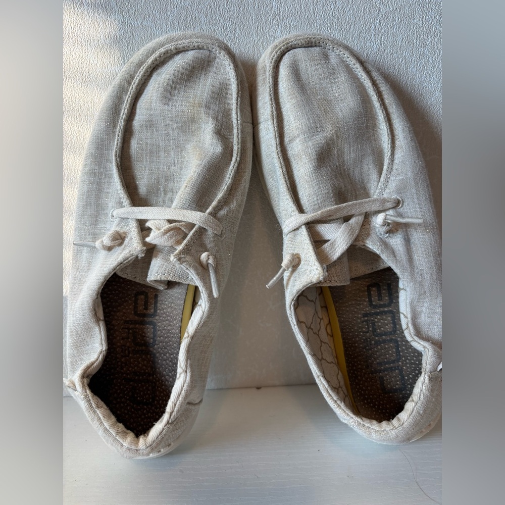 Hey Dudes |  Cream Loafers | Size 6